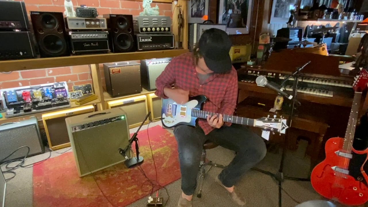 Ronin Mod Shop 2 Tone Burst -  Kay Small Solid Body - w/ 1x Gold Foil & 1x Speedster Pickup