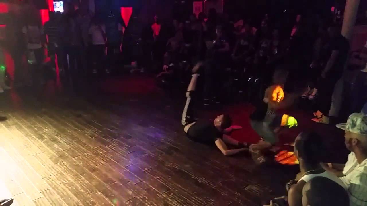 OTA PERFORMANCE BATTLES Edwin Revlon Vs Kassandra Ebony - YouTube