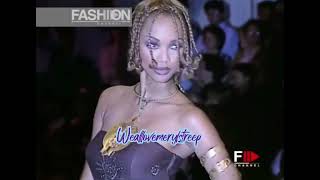 Tyra Banks On The Runway - Marina Spadafora Spring/Summer 1993
