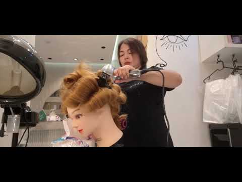 CURLY HAIR STYLE