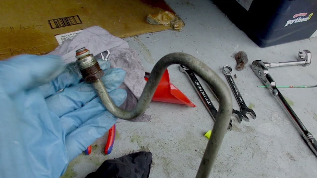 Chevy Gmc Truck 88-98 How to replace Leaking Power steering hose! EASY