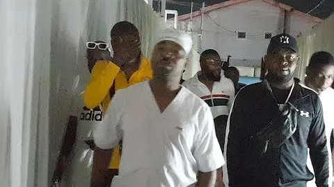 FLYTVNIGERIASHOW is going live! must watch arrival of state chairman Mc Oluomo birthday