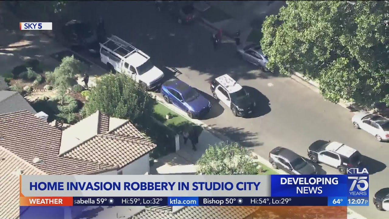 2 sought in Studio City home invasion - YouTube