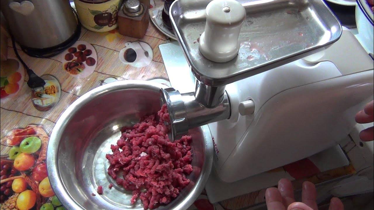 Подарили мясорубки. Мясорубка Tefal me7011. Мясорубка Тефаль 7011. Мясорубка электрическая Тефаль 1500. Тефаль мясорубка электрическая.