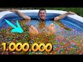 EXPERIMENTO: HICE UN MILLON DE ORBEEZ EN MI PISCINA