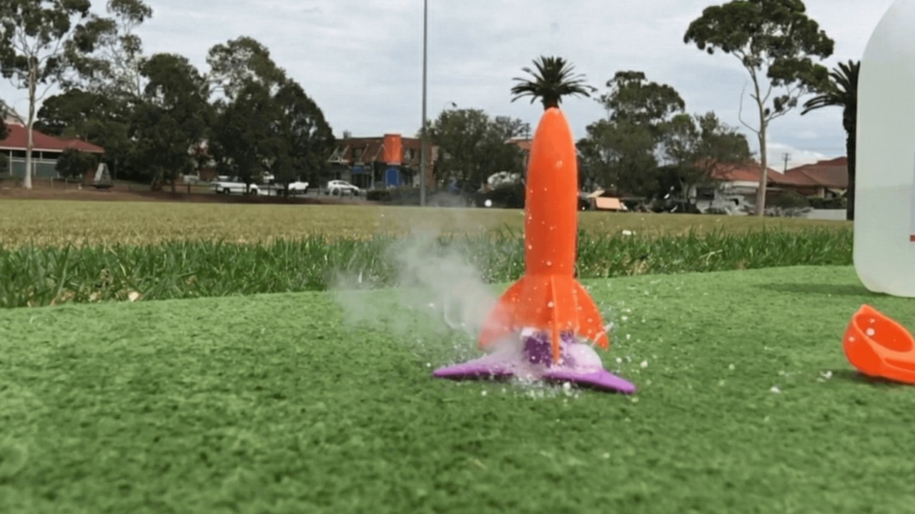 Exploding Rocket Science Experiment A hands-on, rocket science experiment! - Fizz Rocket - YouTube