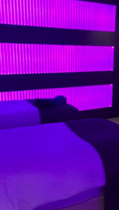 SUASAN DI DALAM KAMAR HOTEL