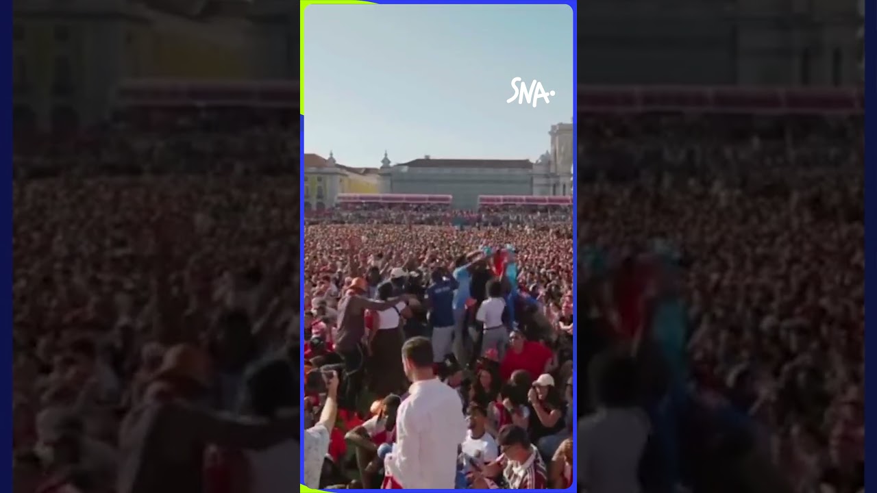 🇨🇩Un petit groupe de supporters de la RDC, au milieu des supporters portugais à Lisbonne.