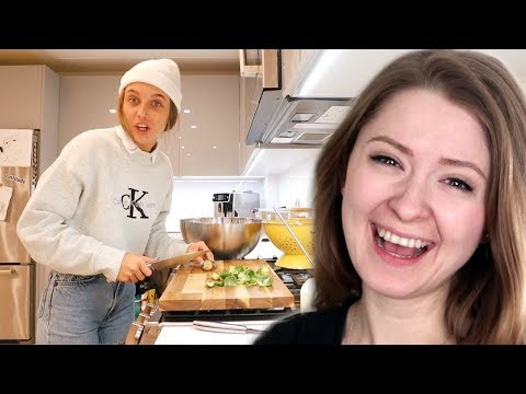 COOKING A HEALTHY DINNER i'm an adult now – Emma Chamberlain Reaction