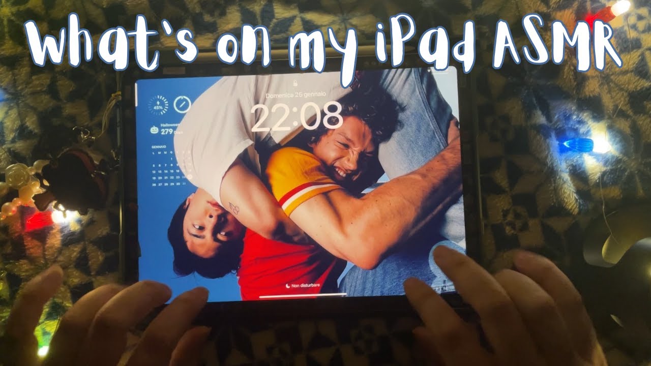 What's on my iPad? ASMR + Tapping!