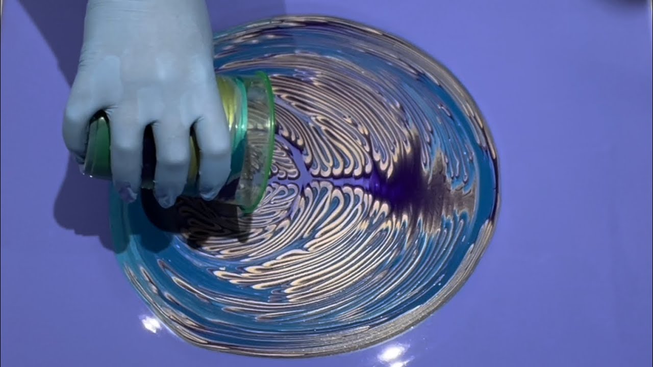 (384) Sarah Mack Style Straight Pour No Silicone Fluid Acrylic Paint