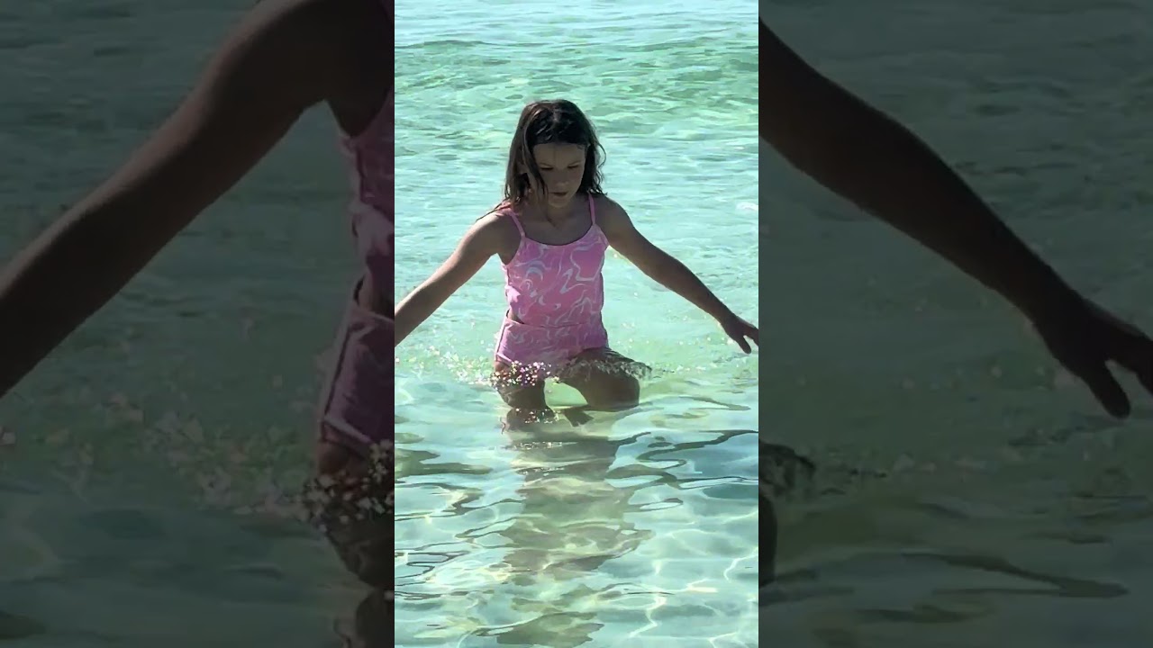 Just a girl…braving the ocean to pee | 2024 | #2024shorts #destin #gottagofast #peeing #ocean