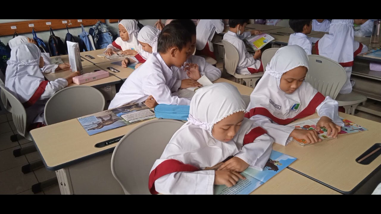Kegiatan Literasi bersama 