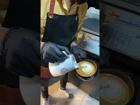 با پیچر موتا لاته ارت زدم لاته  باریستا