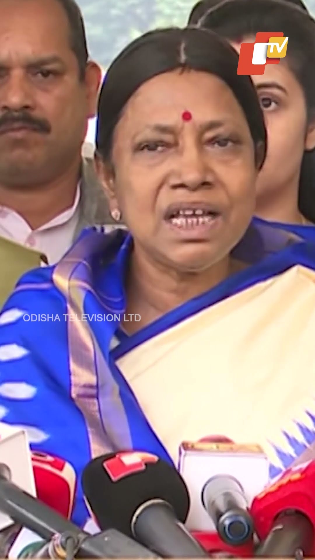 ସରକାର କହୁଛନ୍ତି ପଇସା ନିଅ ଗରେ ବସ #PramilaMallik #odisha #OTV