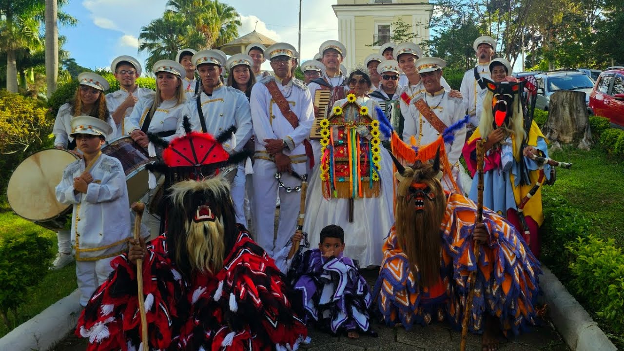 Apresentação da Bandeira N.S. de Fátima no Festival de São José do Ribeirão - Bom Jardim RJ 2025
