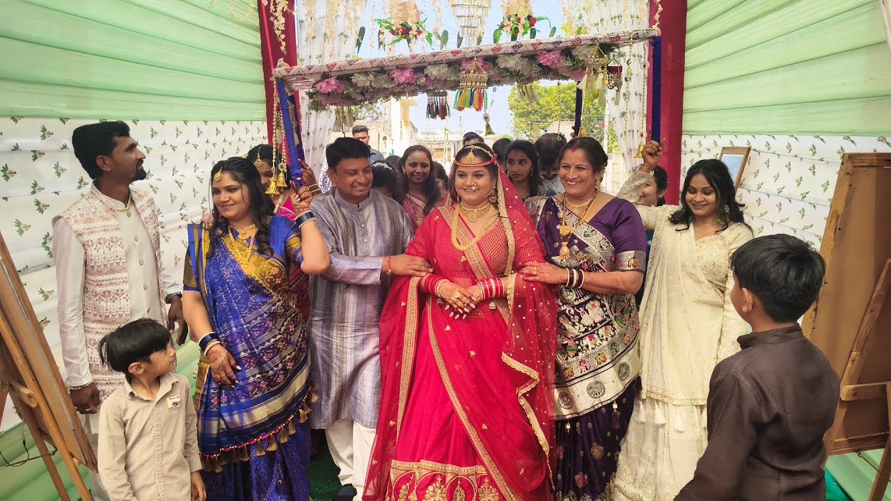 બડોલ કંપા માં નવા રામપુરા કંપથી આવેલા મામાએ ચિ. આરતી ના લગ્નમાં મામેરા ની મોજ... 