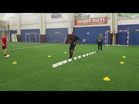 SoccerTech - Agility, Resistance and One Touch Drill
