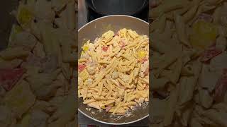 High Protein Buffalo Chicken Pasta meal recipe | 43g Protein
