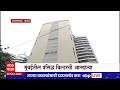 Mumbai Builder dies by high rise building       ABP Majh