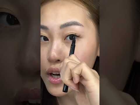 Video: Dove va l'eyeliner?