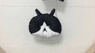 【猫刺繍】黒白猫×ドットリボン