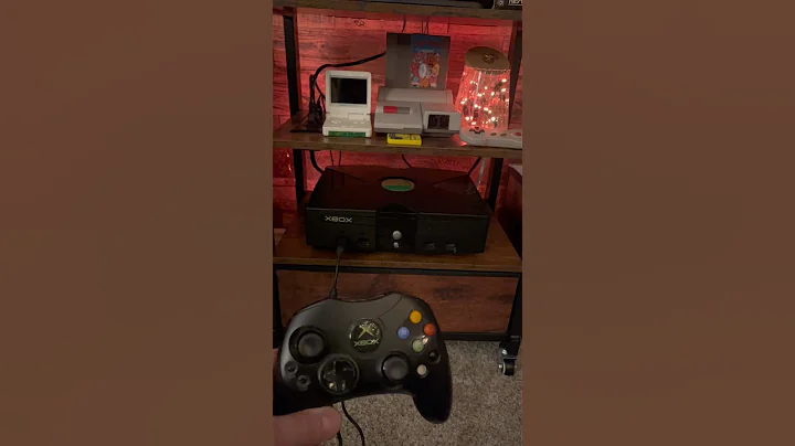 1st time EVER playing an Xbox! #Xbox #xboxgaming #Halo #Gaming #Shorts