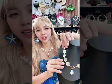 Phối Áo Dài Cùng Vòng Cổ Đi Biển | Meaodai.com