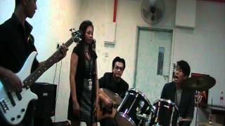 Video thumbnail of "Penyayau Aku -Lagu Iban Live band"