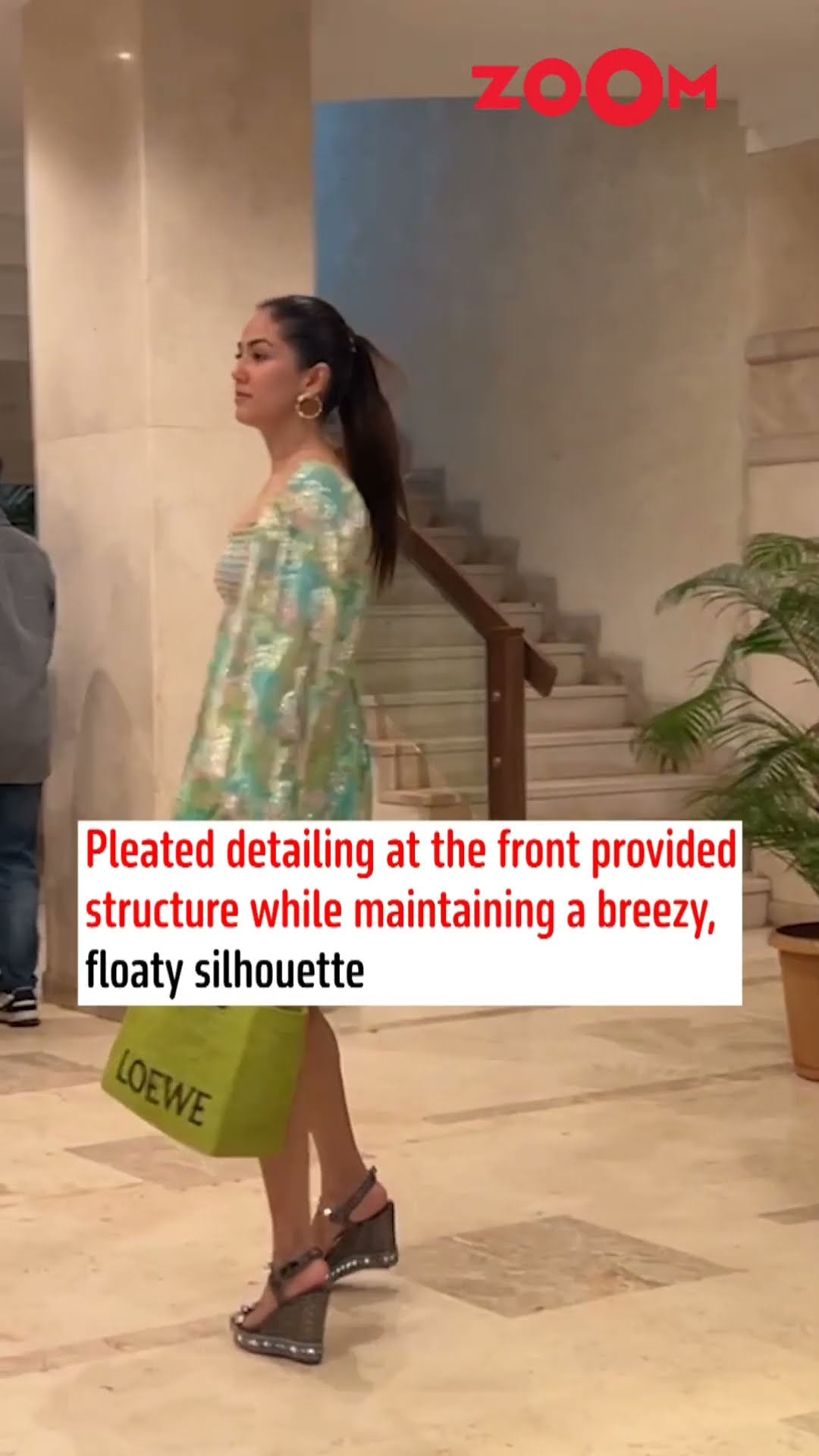 Mira Kapoor's neon bag comes with a Jaw-Dropping ₹1.55 lakh price tag! #shorts #mirakapoor