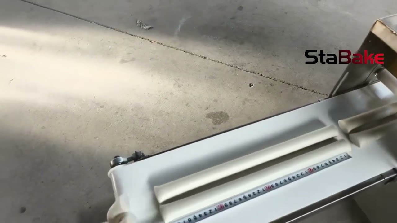 40cm long bread cutting machine