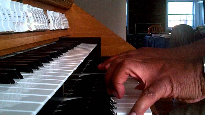 Mark Poindexter plays Bach (Fugue in G Minor BWV 5...