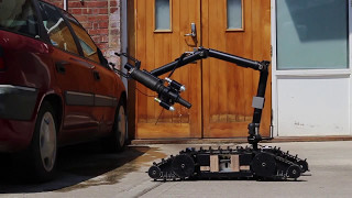 NIC Instruments Ltd - ZEUS UGV - Entry Into A Vehicle