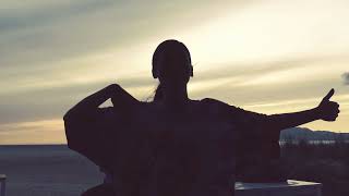 Bikini A Rayas - Lima Limón Video Oficial