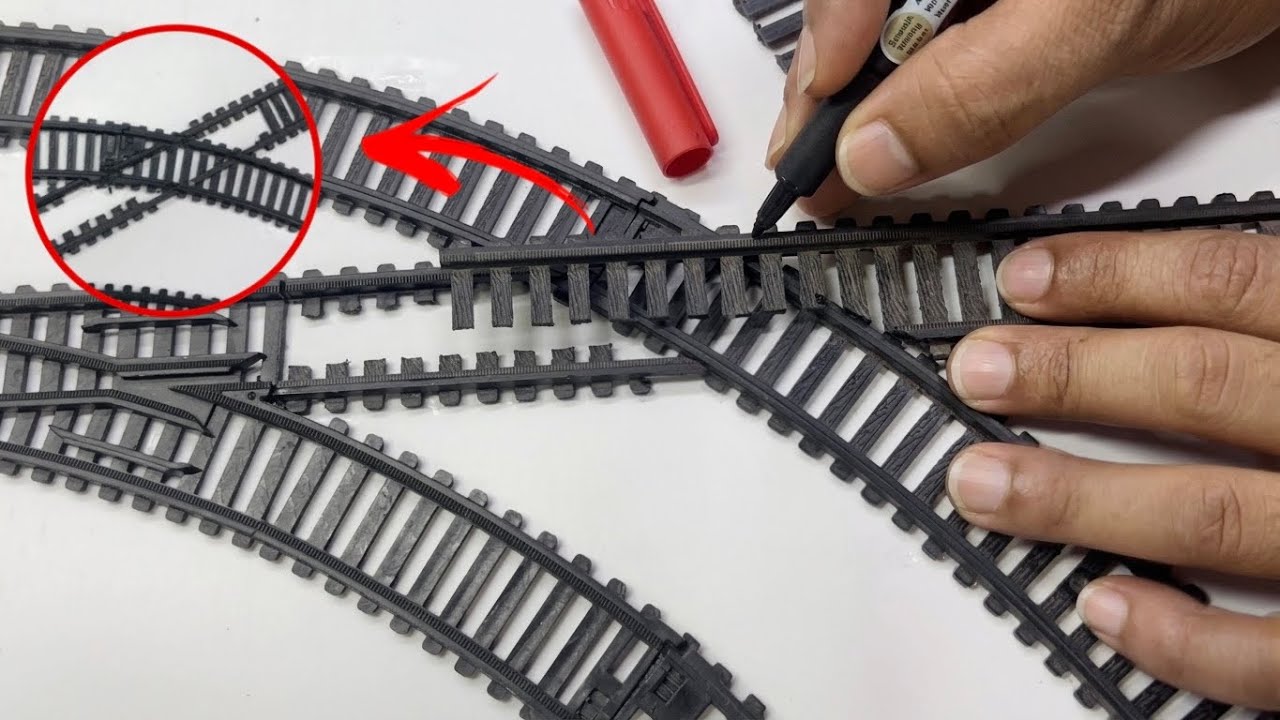 How to Make Centy Toy Train Layout With Diamond Crossing - YouTube