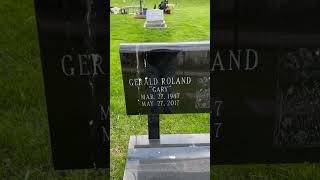 Unique tombstone - Come sit for awhile