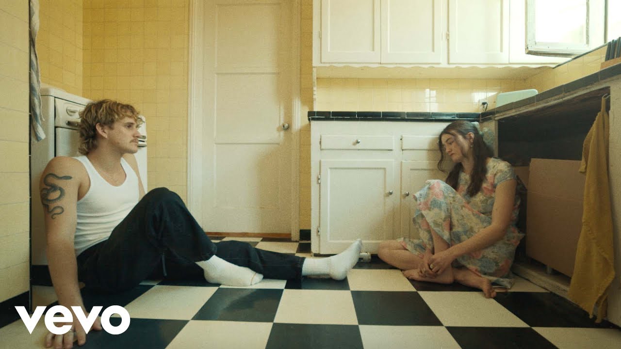 Spacey Jane - It’s Been a Long Day (Official Video) Spacey Jane - It’s Been a Long Day (Official Video)