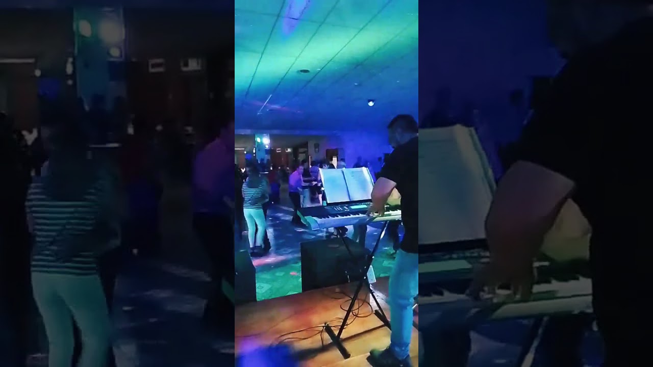 Ariel Martinez y su teclado Mágico general Alvear Mendoza Argentina 