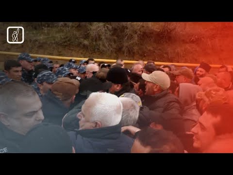 დაძაბული ვითარება ადიგენში