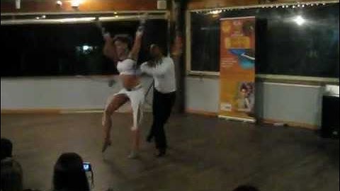 Carlos da Silva & Fernanda Vitoria - Zouk Camp July2012.AVI