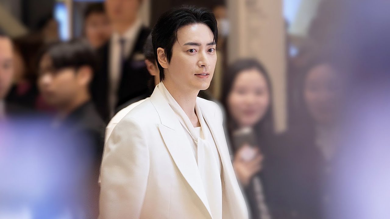 밀바엔 이준혁 (나의 완벽한 비서 '유은호') 직캠: 250410: 설화수 윤조 에센스 팝업스토어 포토콜: 에비뉴엘 잠실점 더크라운 Lee JunHyuk (Love Scout)