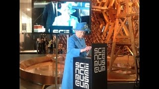 Queen Elizabeth II joins Twitter