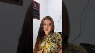 Gede Banget Kancing Bajunya