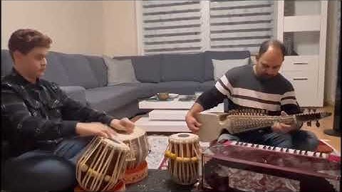 Nesar Ahmad Attaie plays  Naghaye Herati Pareshe Jal on Afghan-Rubab  نغمه هراتی