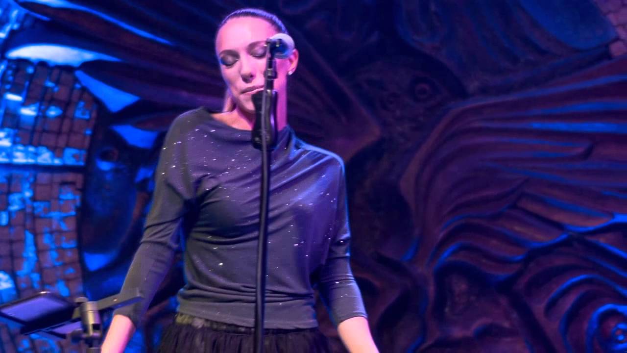 Ellie - sweet dream girls like you