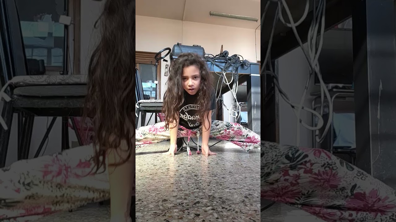 abriéndome de piernas para todos lados