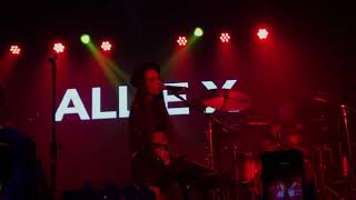 Allie X - Sanctuary live at Fabrique Club São Paulo, Brasil