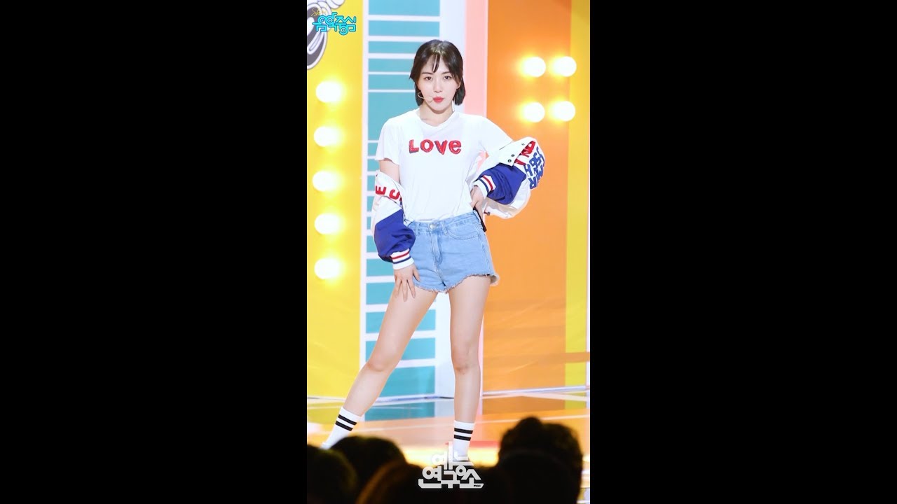 [예능연구소 직캠] 에이오에이 빙글뱅글 민아 Focused @쇼!음악중심_20180602 Bingle Bangle AOA MINA