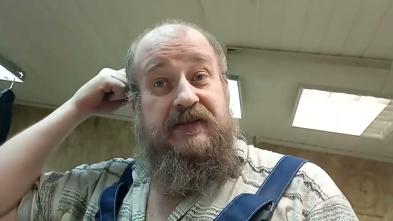 Жалюзийный фасад для полки Scaffale per articoli vari. Сборка