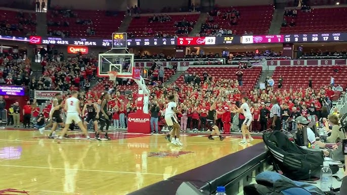 La Crosse Central honors Johnny and Jordan Davis